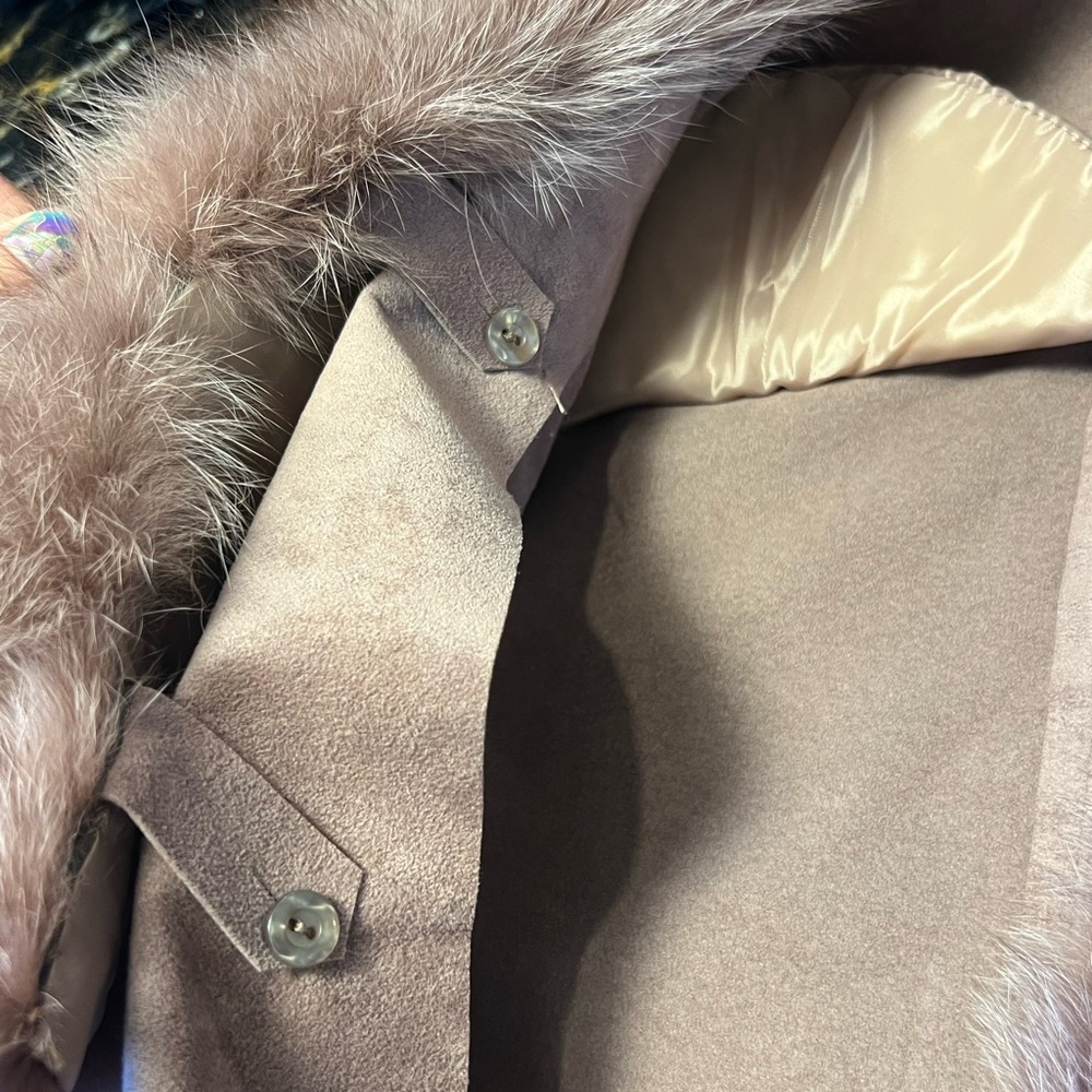 Saks Fifth Avenue Taupe Suede Blazer with Fur Collar - Picture 6 of 13